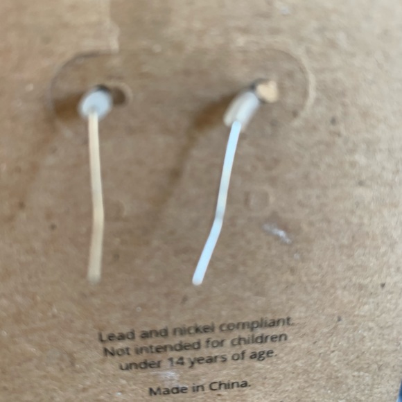 Tan and black earrings, never worn - Picture 3 of 3